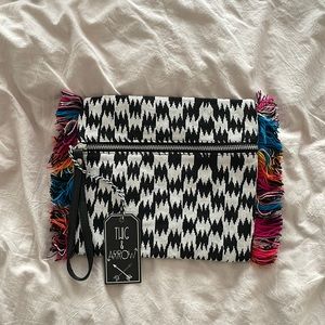NWT Twig & Arrow Clutch